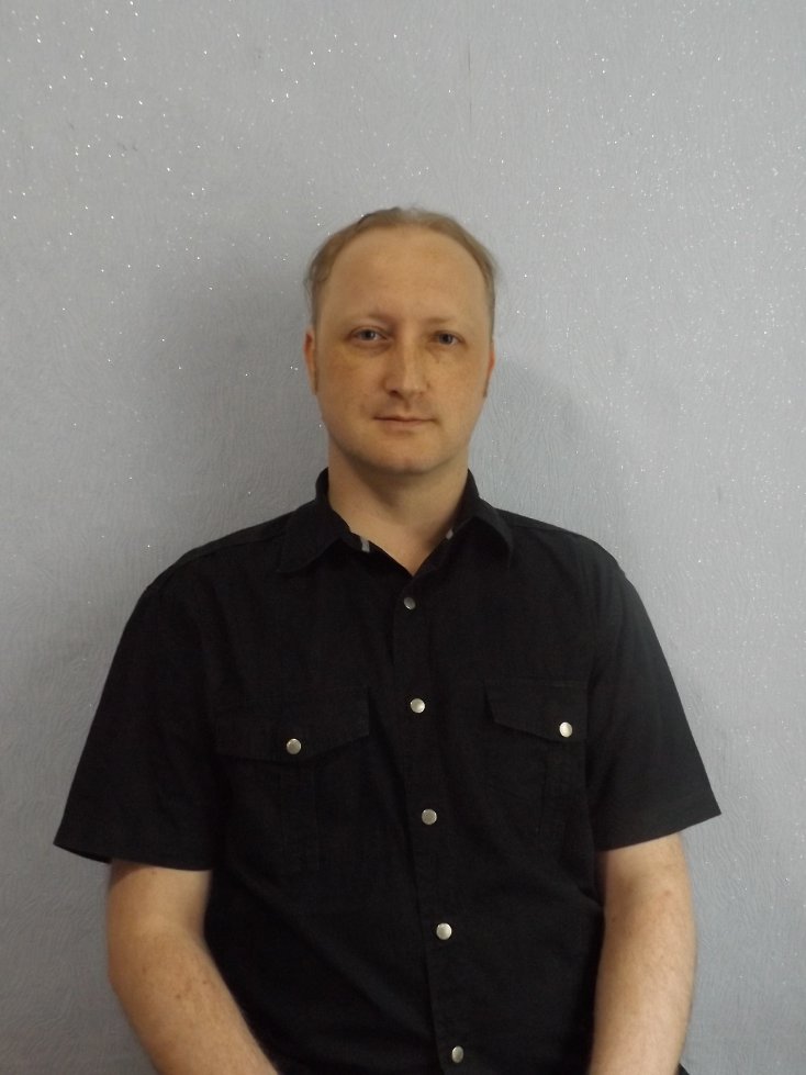 Крайнев Сергей Николаевич - преподаватель эстрадно-джазового отделения