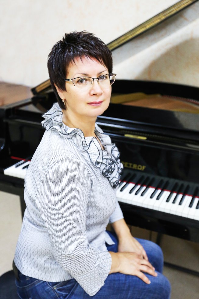 Волошиновская Марина Юрьевна - преподаватель отделения фортепианного искусства