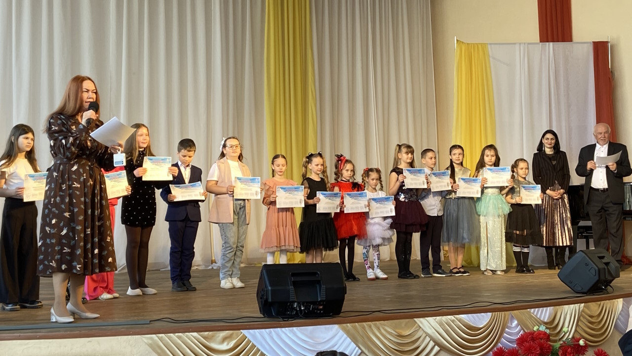 Учащиеся вокального отделения приняли участие в Открытом Районном конкурсе "Я имею чудный дар"